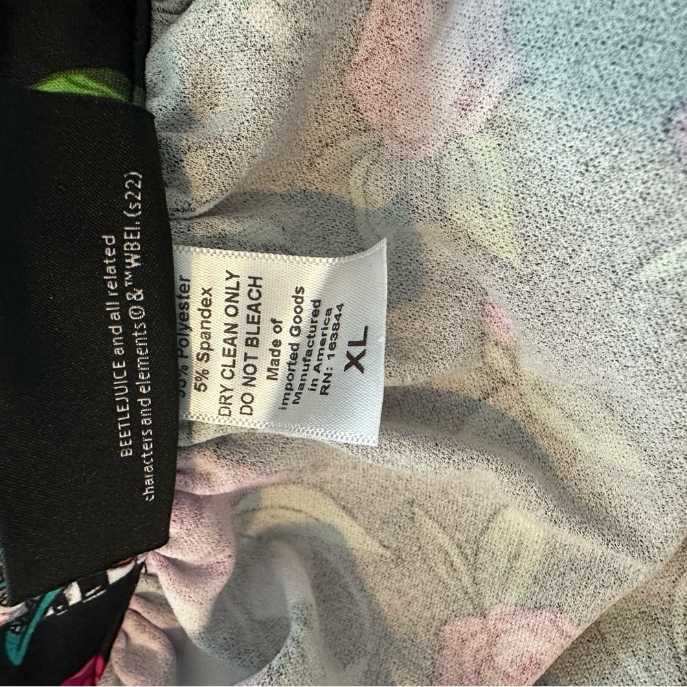 Vixen by Micheline Pitt Beetlejuice Sandworms Roses Swing Skirt size XL - Picture 3 of 4